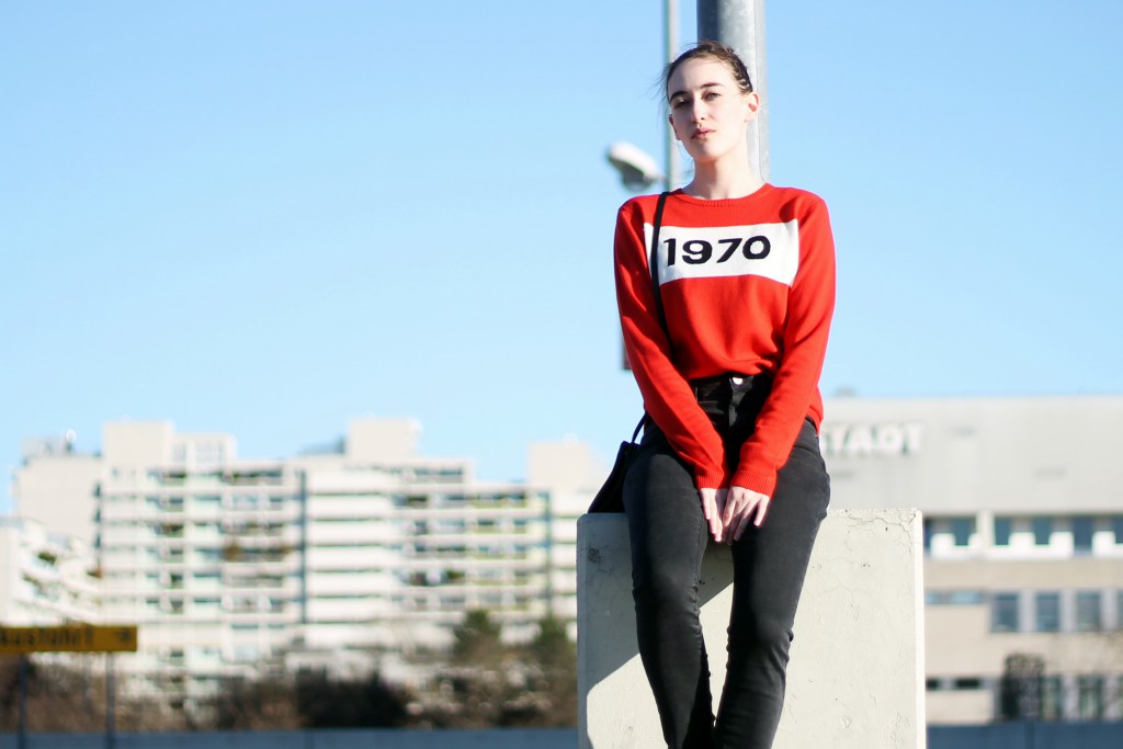 1970 jumper bella freud rooftop celine bag acne studios classic timeless fashion blogger munichparis fashionblog munich