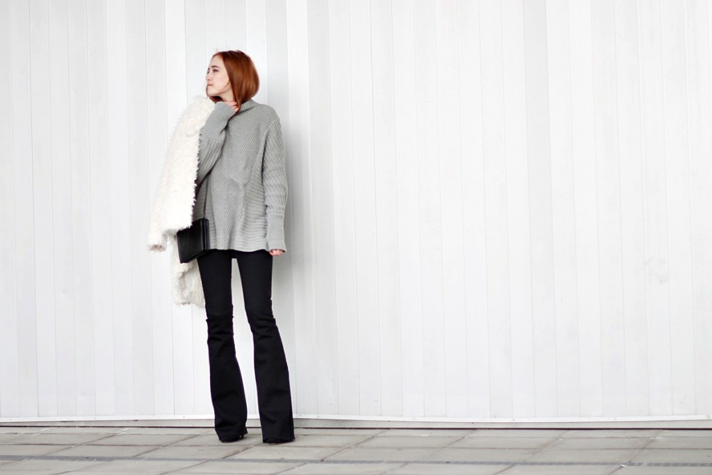 grey white black outfit fashionblogger edited zara flared pants schlaghose celine trio bag fashionblog munichparis